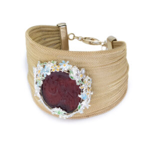 Brazalete de Malla y Cornalina tallada y Jardín